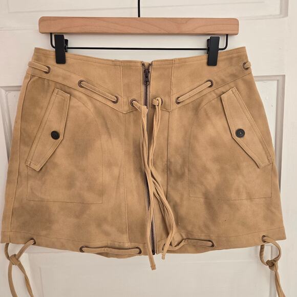 Free People x We the Free Sierra Boho Mini Faux Suede Mini Skirt Size 12 NWOT - Picture 3 of 5